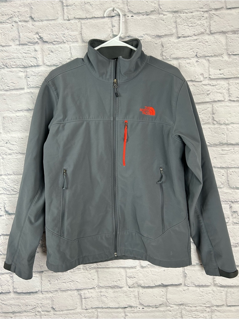 The North Face Apex Softshell Jacket Men Medium Gray Orange Full Zip Fleece